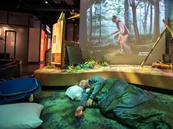 Di Museum Ini Pengunjung Bisa Jadi James Bond, Mau Coba?