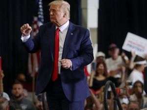 Trump Akan Umumkan Calon Hakim Agung AS Pekan Ini Trump Akan Umumkan Calon Hakim Agung AS Pekan Ini