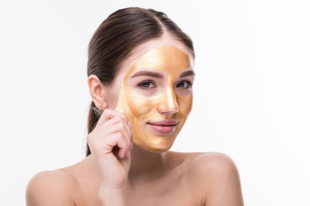 Peel Of Mask/ Foto: Freepik.com Peel of mask berfungsi untuk mengangkat sel kulit mati dan membuat kulit menjadi lebih cerah