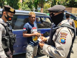 Tak Didenda, Pelanggar Operasi Yustisi di Magetan Diharuskan Beli Masker