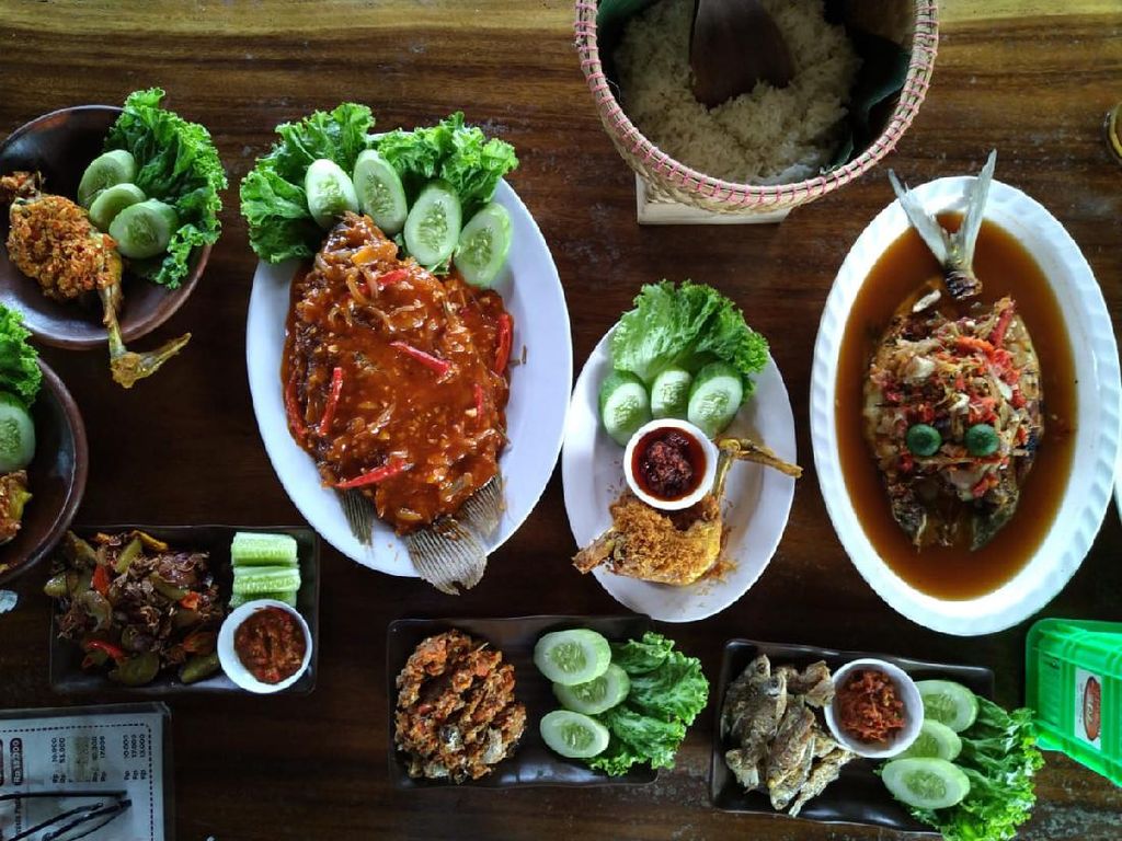 Makanan Autentik Betawi Hanya Ada di 5 Warung Makan Ini Makanan Autentik Betawi Hanya Ada di 5 Warung Makan Ini