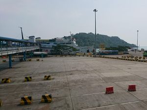 Selama PSBB, Jumlah Penumpang di Pelabuhan Merak Turun Hingga 70 Persen Selama PSBB, Jumlah Penumpang di Pelabuhan Merak Turun Hingga 70 Persen