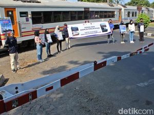 20 Nyawa Melayang Akibat Kecelakaan di Perlintasan KA Daop 3 Cirebon