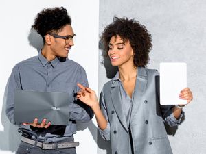 Asus Rilis Duo ZenBook Super Tipis