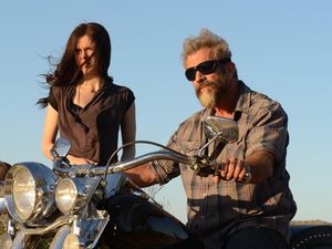 Sinopsis Film Blood Father: Kisah Putri Mel GIbson Terjebak Narkoba Sinopsis Film Blood Father: Kisah Putri Mel GIbson Terjebak Narkoba