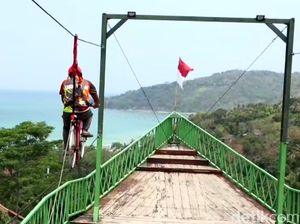 Suasana Objek Wisata Baru di Cienong Sukabumi Suasana Objek Wisata Baru di Cienong Sukabumi