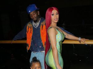 Cardi B Pamer Koleksi Tas Hermes, Nilainya Mencapai Rp 7,3 Miliar Cardi B Pamer Koleksi Tas Hermes, Nilainya Mencapai Rp 7,3 Miliar