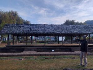 Suhu Turun Drastis, Dieng Berselimut Embun Es Pagi Ini Suhu Turun Drastis, Dieng Berselimut Embun Es Pagi Ini