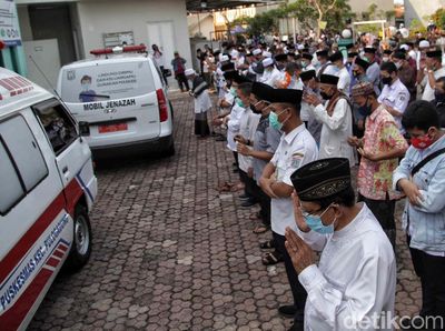Jenazah Sekda DKI Disalatkan di Masjid Rorotan