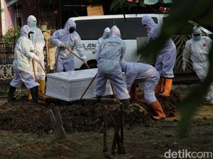6.248 Jenazah Dimakamkan dengan Protap Covid-19 di DKI 6.248 Jenazah Dimakamkan dengan Protap Covid-19 di DKI