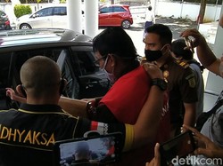 Kejari Ciamis Tahan Tersangka Korupsi Retribusi Situ Lengkong