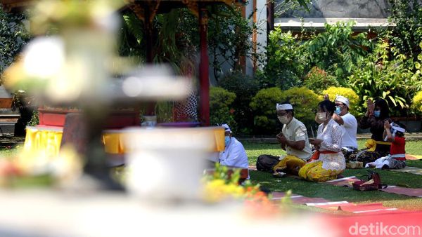 Melihat Lebih Dekat Perayaan Galungan di Kala Pandemi COVID-19