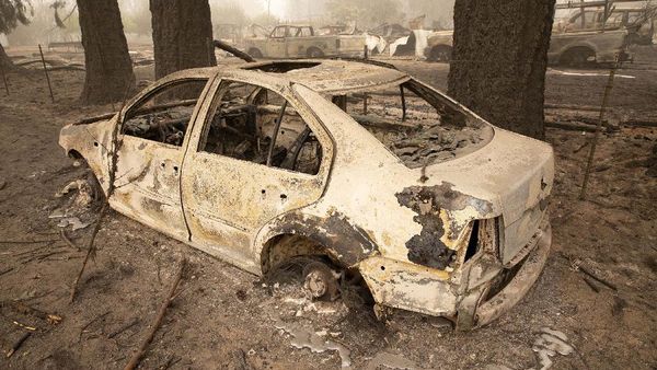 Mobil-mobil Ini Ludes Akibat Kebakaran Hutan