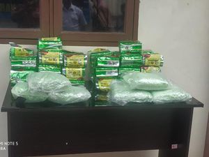 Kepergok Polisi, Kurir Narkoba Buang 38 Kg Sabu-6 Bungkus Ekstasi di Aceh