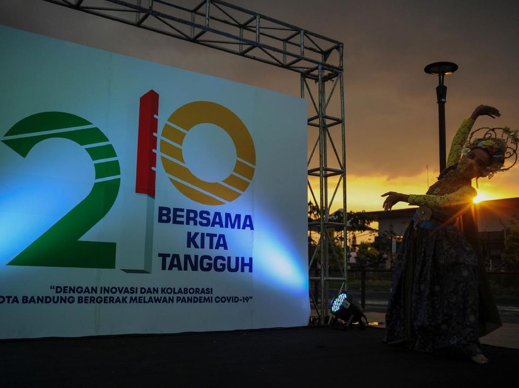 Penampakan Logo Hari Jadi Kota Bandung ke-210