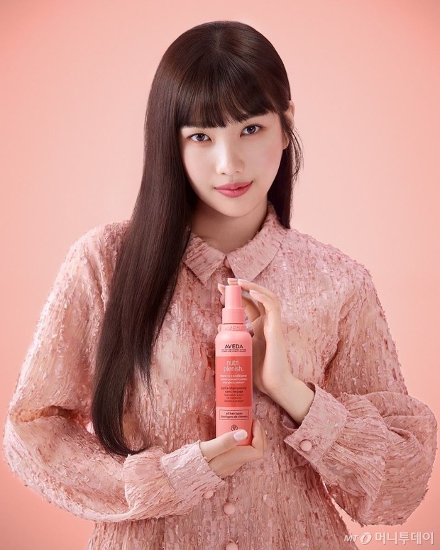 Penampilan Joy Meng-endorse Aveda/ Foto: Koreaboo Penampilan Joy Meng-endorse Aveda/ Foto: Koreaboo