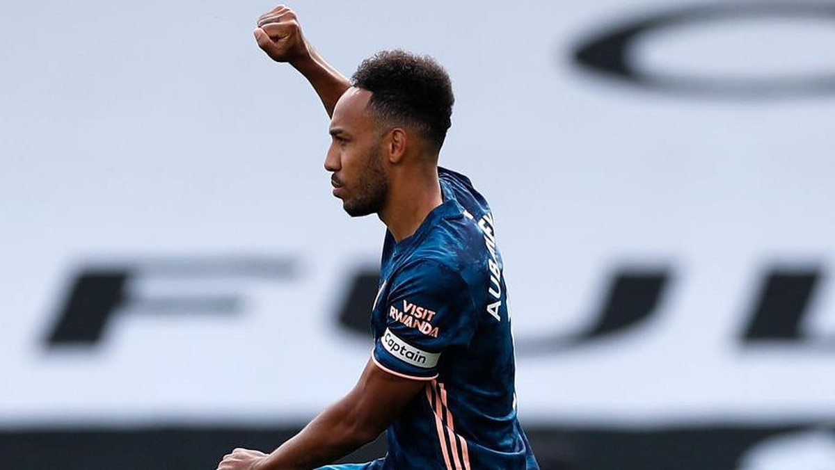Pierre-Emerick Aubameyang memperpanjang kontraknya di Arsenal (Foto: Getty Images/Pool)