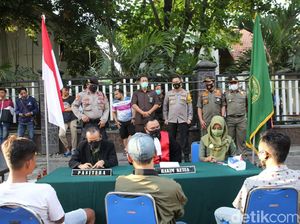 Bandel Tak Pakai Masker, Puluhan Pengendara di Jombang Disidang