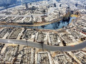 Potret Perumahan yang Ludes Akibat Kebakaran Hutan
