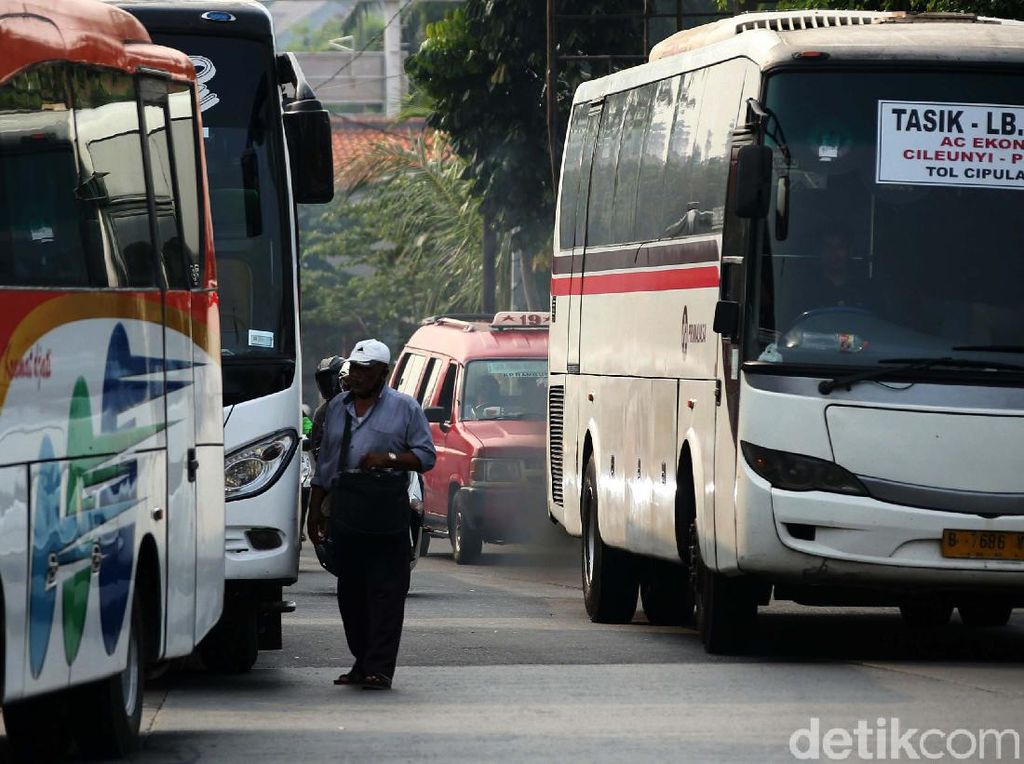 Omnibus Law UU Cipta Kerja Hapus Izin Trayek hingga Izin Ekspedisi Omnibus Law UU Cipta Kerja Hapus Izin Trayek hingga Izin Ekspedisi