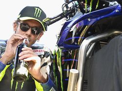 Video: Negatif Corona, Rossi Terbang ke Valencia