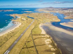 10 Bandara dengan Landasan Pacu Paling Epik di Dunia