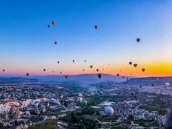 Indahnya Matahari Terbit di Cappadocia