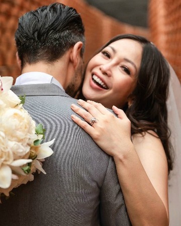 Foto: instagram.com/ririnmarinka Potret bahagia pernikahan Chef Marinka dan Peter Lufting.