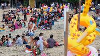 Pantai Sanur Bali Ramai Wisatawan Banget