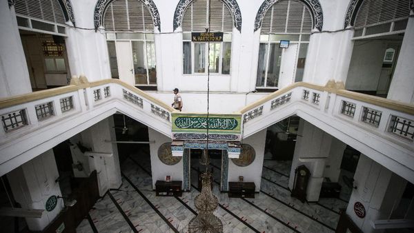 Masjid Bersejarah di Ibu Kota Tutup Imbas Jakarta PSBB Ketat