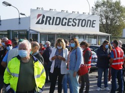 Alasan Bridgestone Tutup Pabrik dan PHK 700 Karyawan