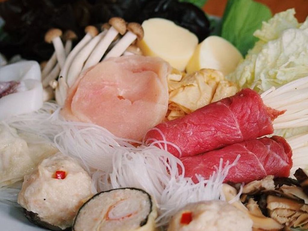 5 Tempat Makan Enak di Graha Raya, Ada Resto Jepang hingga Mie Jawa