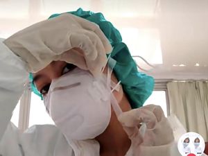 Cerita Perawat Pasien Corona yang Viral karena Kesakitan Saat Lepas Masker