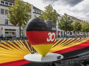 30 Tahun Reunifikasi Jerman: Masih Ada Kesenjangan Antara Barat dan Timur