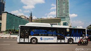 4 Hari PSBB Ketat, Langit Jakarta Membiru