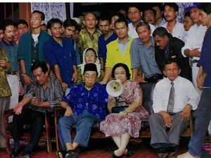 Dulu, Megawati hingga Amien Rais Kompak Desak Pam Swakarsa Bubar Dulu, Megawati hingga Amien Rais Kompak Desak Pam Swakarsa Bubar