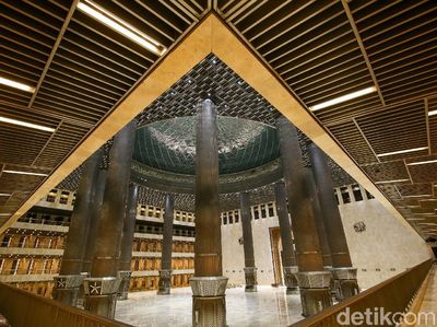 Foto Wajah Baru Istiqlal, Masjid Terbesar di Asia Tenggara