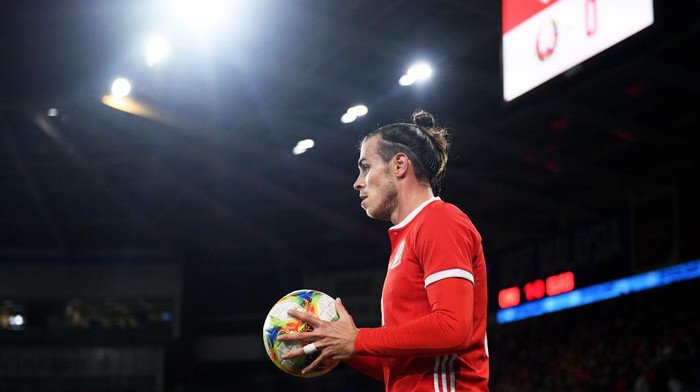 CARDIFF, WALES - SEPTEMBER 09: Gareth Bale of Wales prepares to take a throw in during the International Friendly between Wales and Belarus at Cardiff City Stadium on September 09, 2019 in Cardiff, Wales. (Photo by Harry Trump/Getty Images)