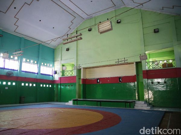Jadi Tempat Isolasi, GOR Jatinegara Belum Berbenah