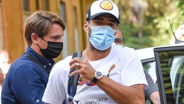 Mengintip Gerak-Gerik Luis Suarez di Italia