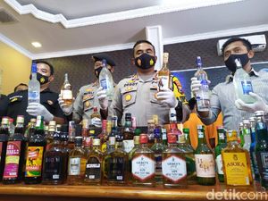 Ribuan Botol Miras Impor Disita Gegara Dijual Tanpa Izin di Kota Mojokerto Ribuan Botol Miras Impor Disita Gegara Dijual Tanpa Izin di Kota Mojokerto