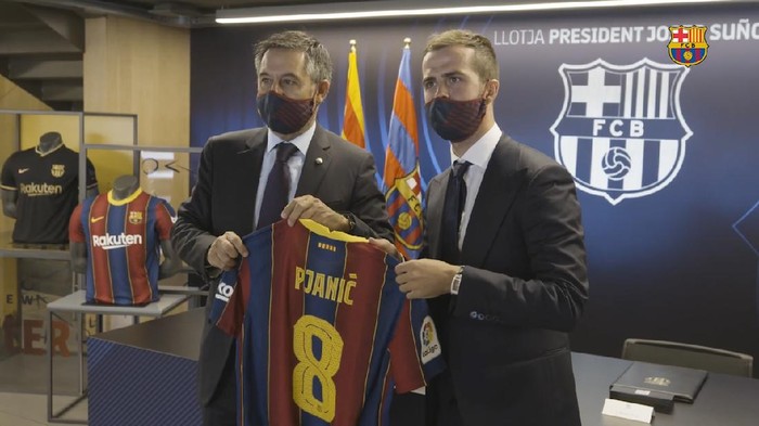 Nomor 8 Barcelona Milik Miralem Pjanic