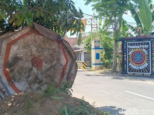 Rumah Warga Kota Madiun Juga Jadi Sasaran Lempar Batu Diduga Oleh Pesilat Rumah Warga Kota Madiun Juga Jadi Sasaran Lempar Batu Diduga Oleh Pesilat