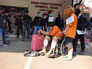 Hilangkan Bau, Pelaku Mutilasi Taburi Koper Isi Jasad Korban dengan Kopi Hilangkan Bau, Pelaku Mutilasi Taburi Koper Isi Jasad Korban dengan Kopi