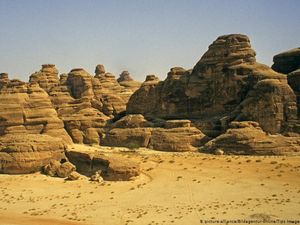 Jejak Kaki Manusia Purba di Arab Saudi dan Drastisnya Perubahan Iklim