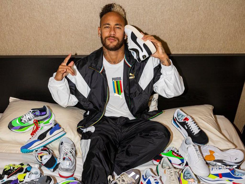Wow! Bayaran Sponsor Neymar Kalahkan Ronaldo-Messi Wow! Bayaran Sponsor Neymar Kalahkan Ronaldo-Messi