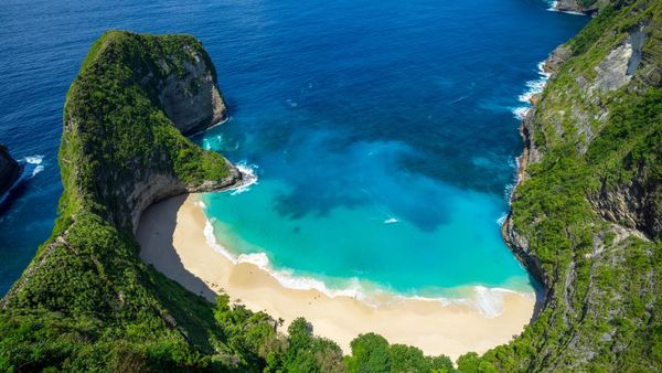 Potret 20 Pantai Terindah di Dunia (Bagian I)