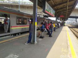 Hari Pertama Larangan Mudik, Jumlah Penumpang KRL Turun 6 Persen