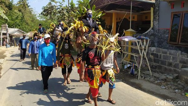 Unik, Punakawan Ikut Pemilihan Ketua RW di Magelang
