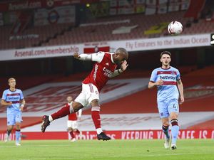 Turun Minum, Arsenal vs West Ham 1-1